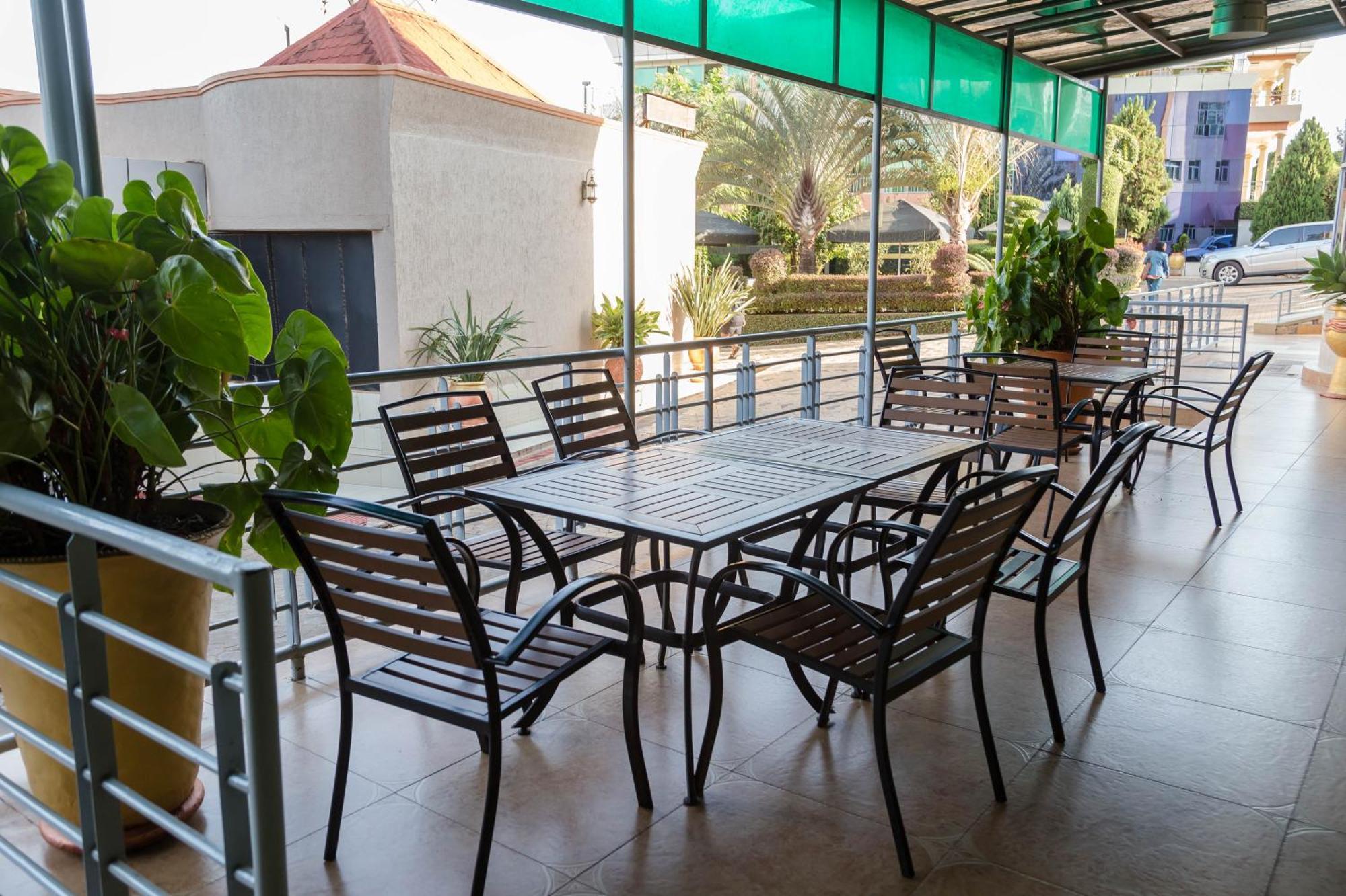 Olympic Hotel Kigali Exteriör bild